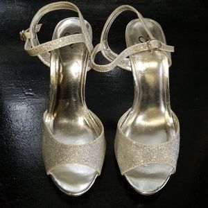 Silver sparkle high heels